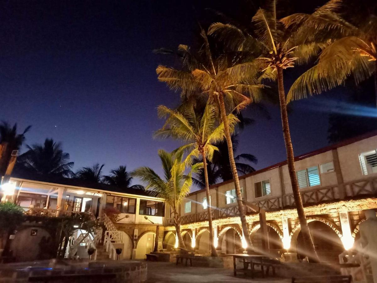 Sunbloom Beachfront Hotel And Restaurant Zambales Sinabacan エクステリア 写真