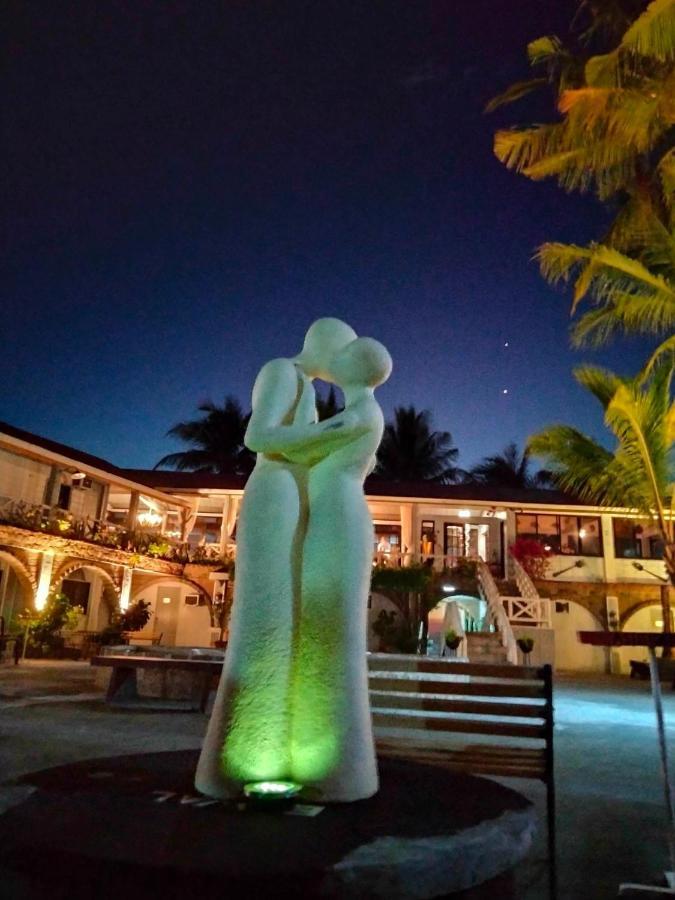 Sunbloom Beachfront Hotel And Restaurant Zambales Sinabacan エクステリア 写真