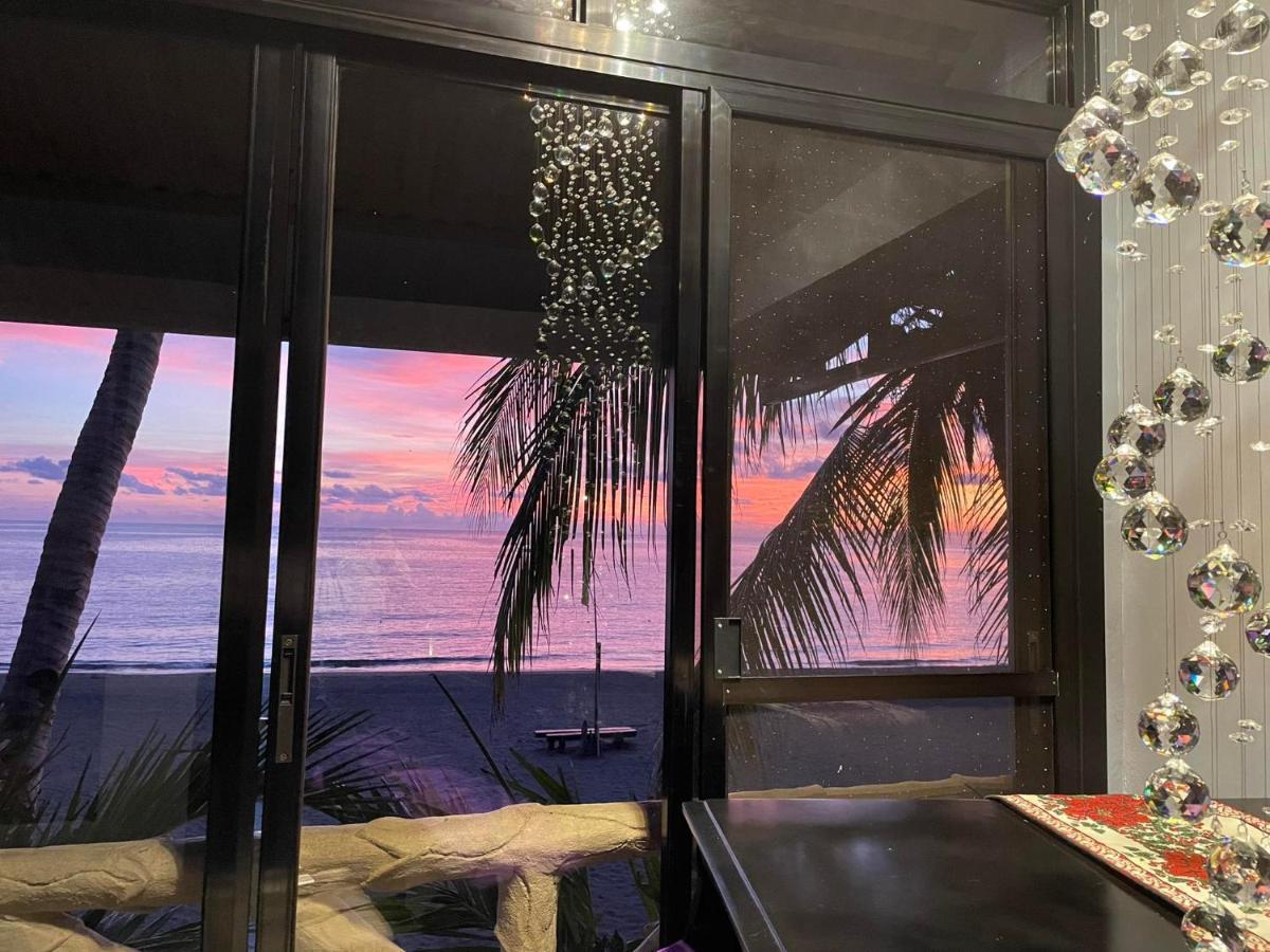 Sunbloom Beachfront Hotel And Restaurant Zambales Sinabacan エクステリア 写真