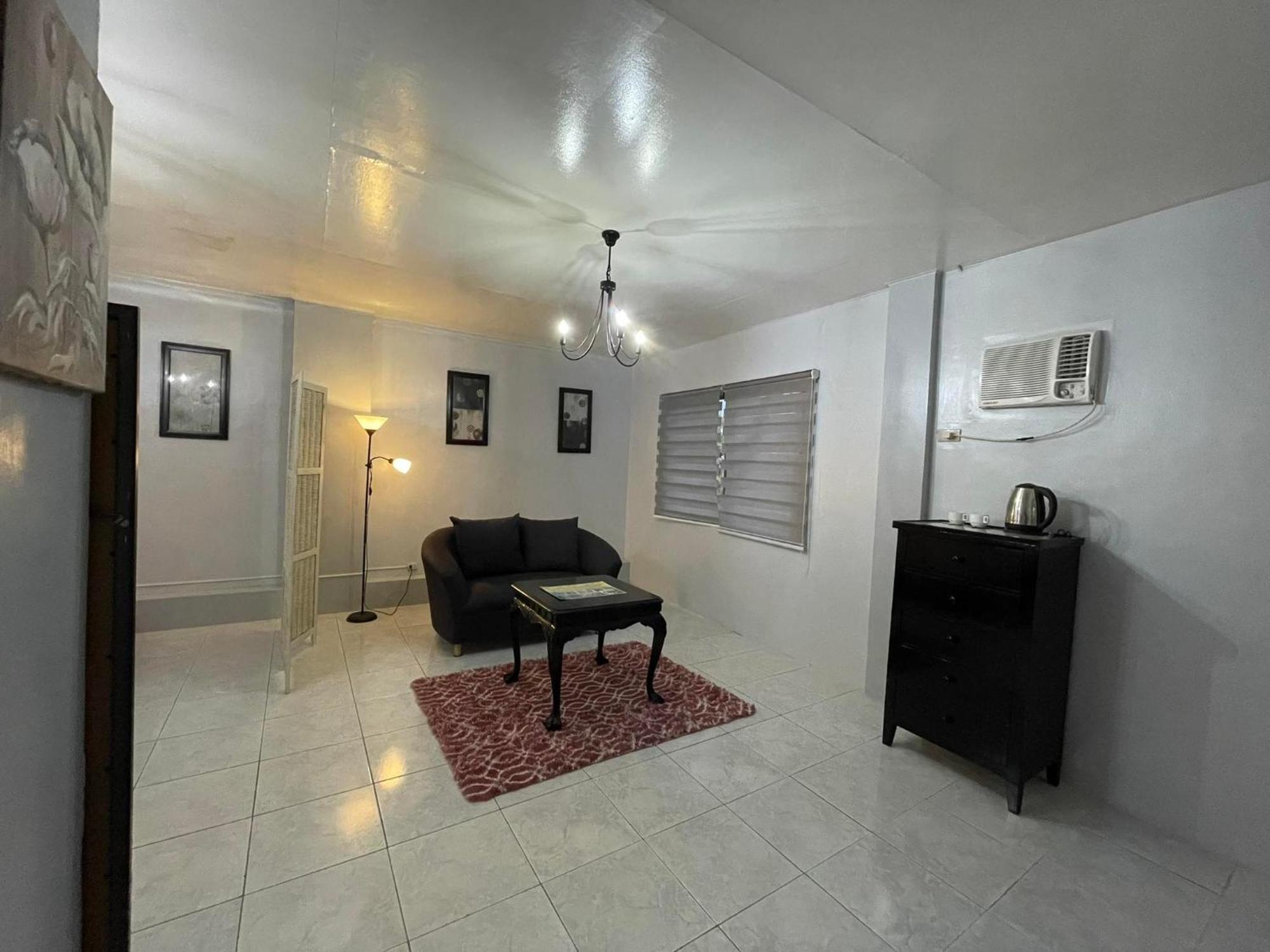 Sunbloom Beachfront Hotel And Restaurant Zambales Sinabacan エクステリア 写真